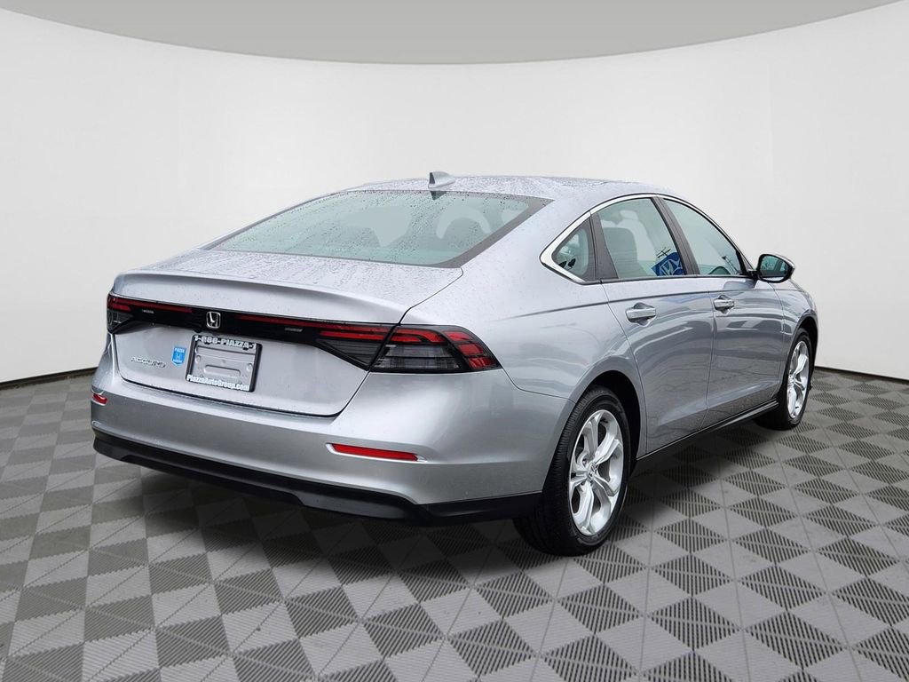 Certified 2023 Honda Accord LX image 4