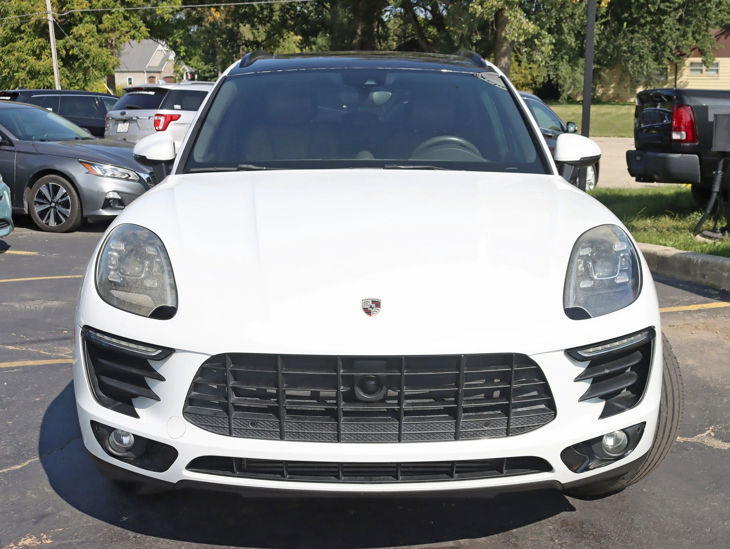 Used 2018 Porsche Macan Sport Edition image 9