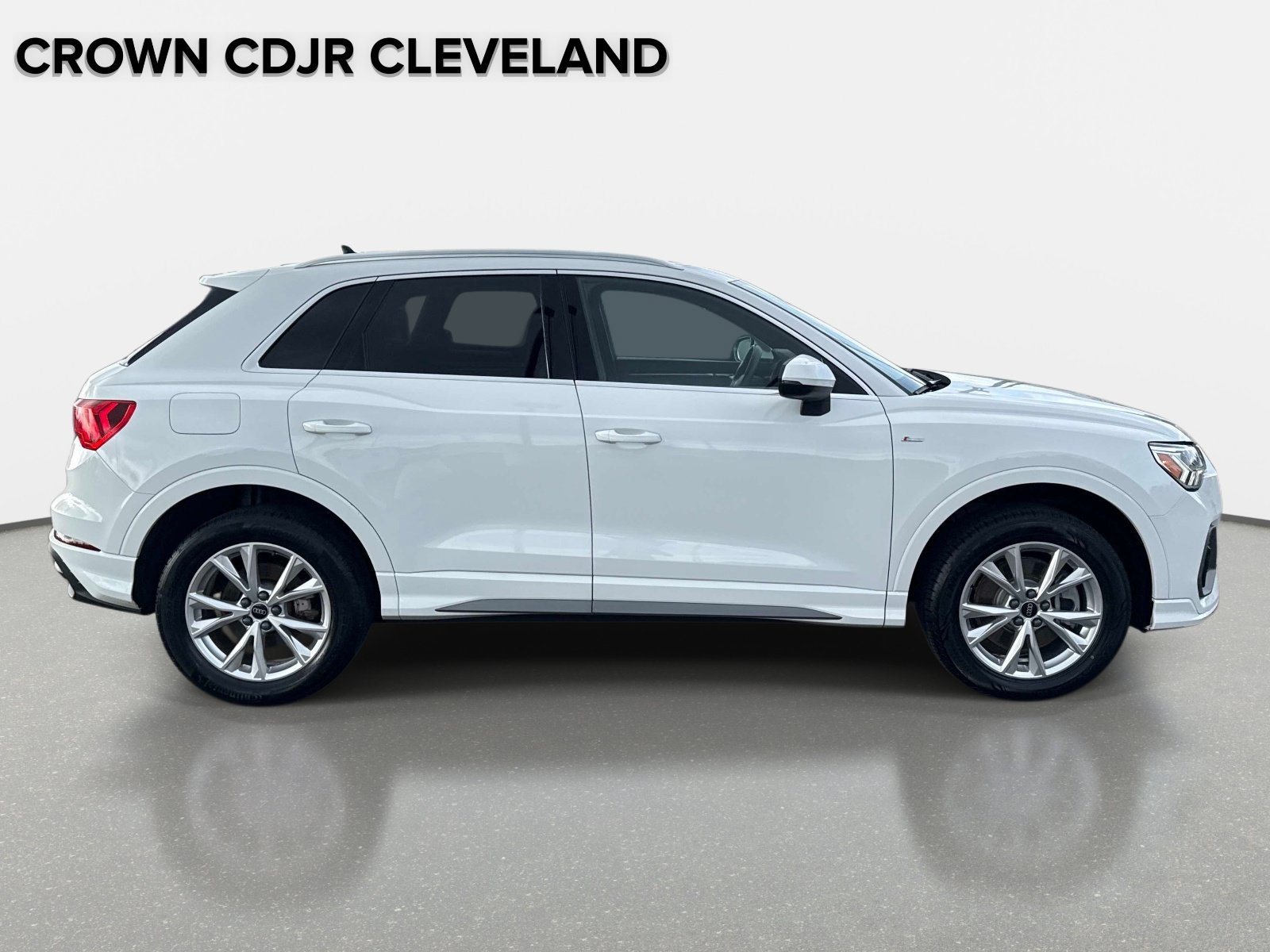 Used 2025 Audi Q3 2.0T Premium AWD/4WD image 4