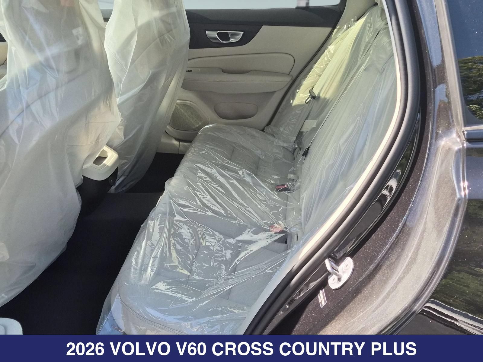 New 2026 Volvo V60 B5 Cross Country Plus w/ Climate Package AWD/4WD image 20