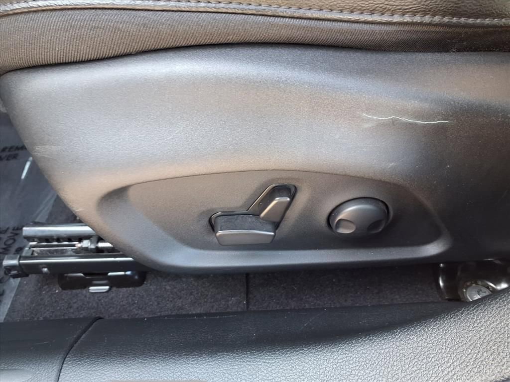 Certified 2024 Jeep Compass Latitude image 22