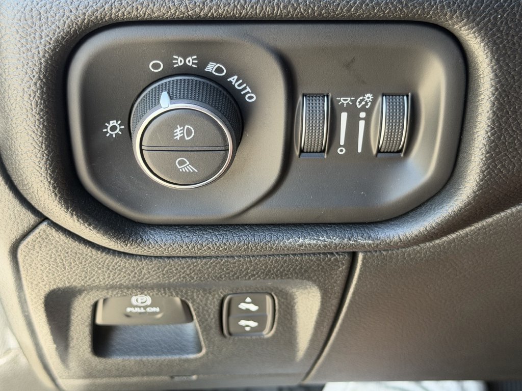 Used 2026 RAM 1500 Lone Star AWD/4WD image 22