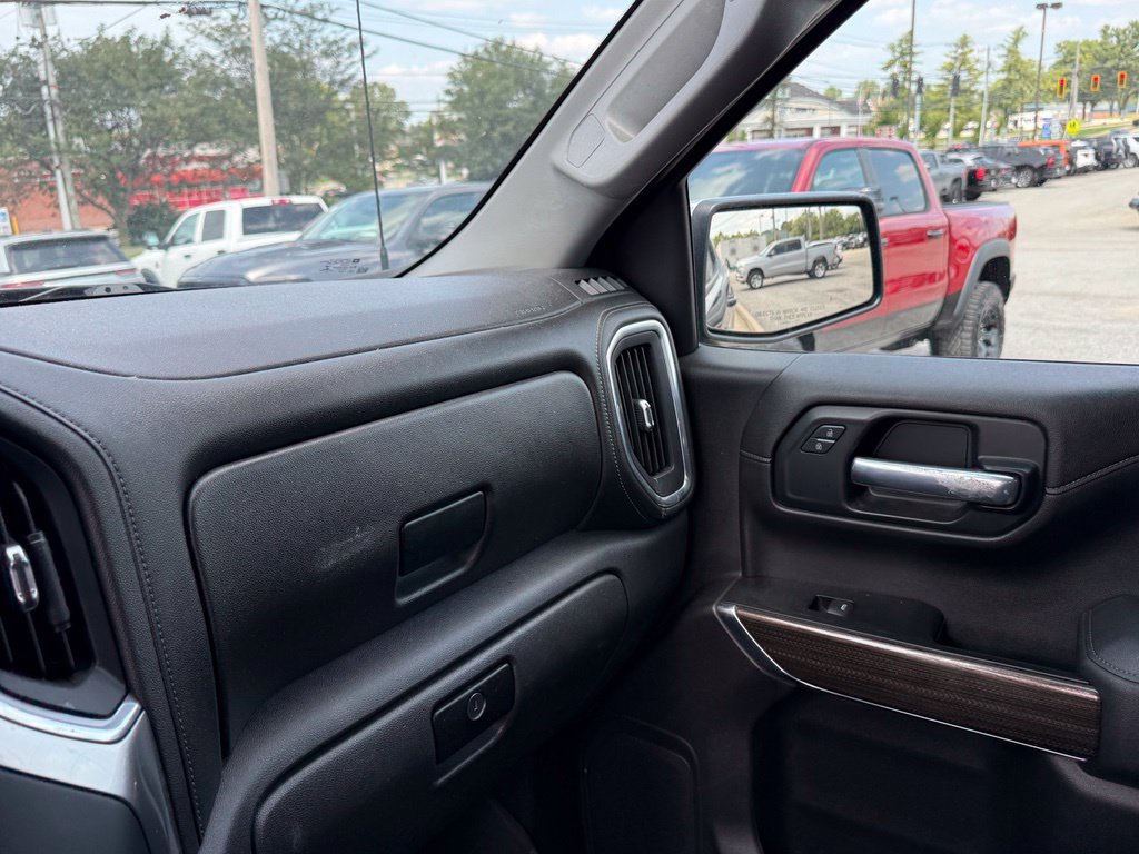 Used 2020 Chevrolet Silverado 1500 LT w/ LT Value Package AWD/4WD image 21