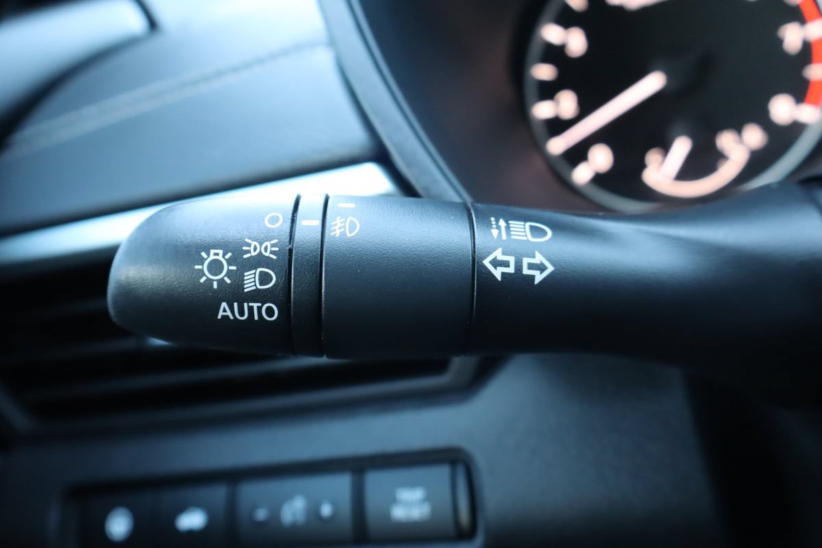 Used 2019 Nissan Altima 2.5 SV FWD image 32