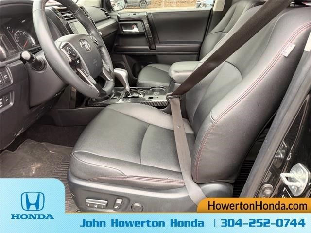 Used 2022 Toyota 4Runner TRD Off-Road Premium AWD/4WD image 12