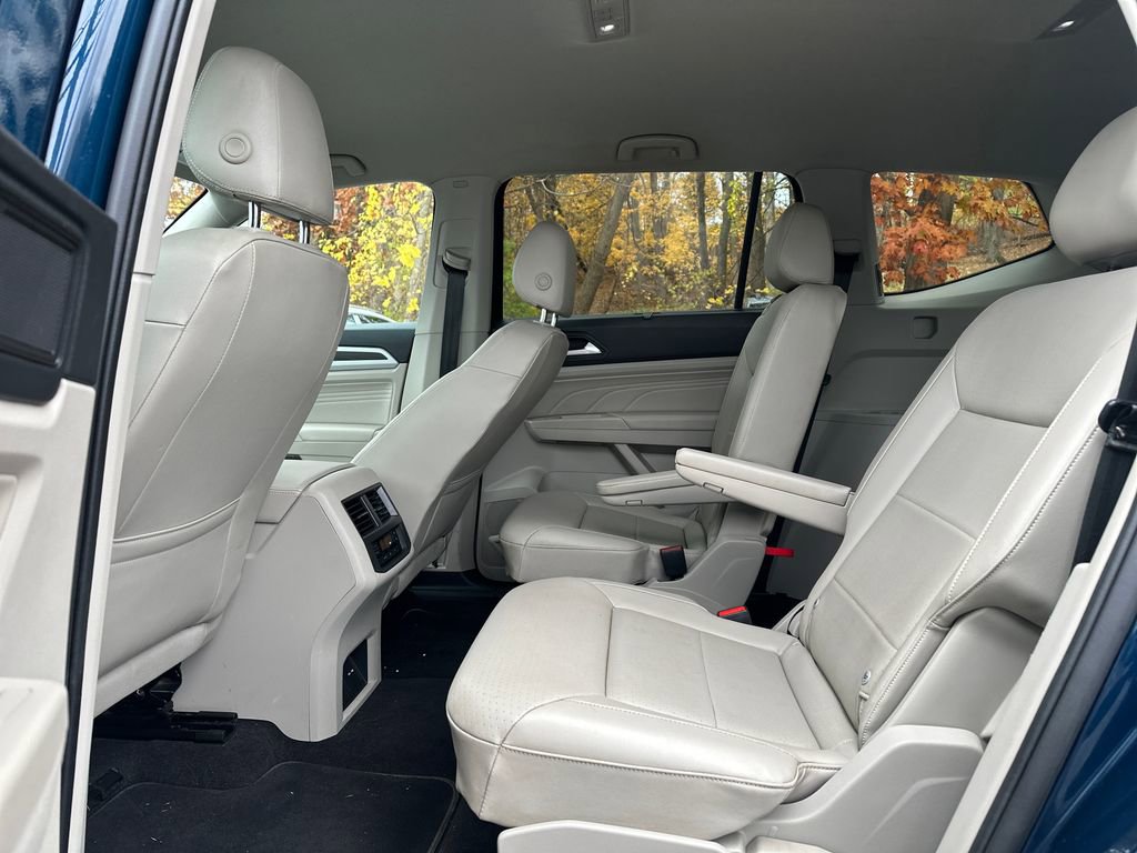 Certified 2022 Volkswagen Atlas SE image 13