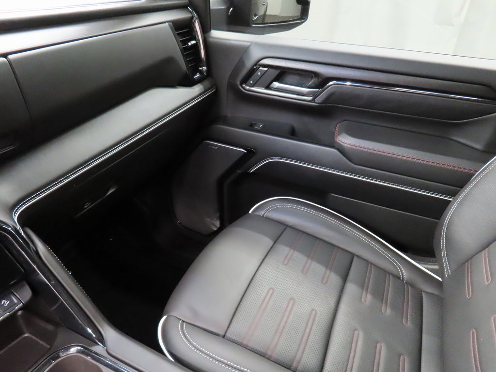 Used 2025 GMC Sierra 2500 AT4X image 30