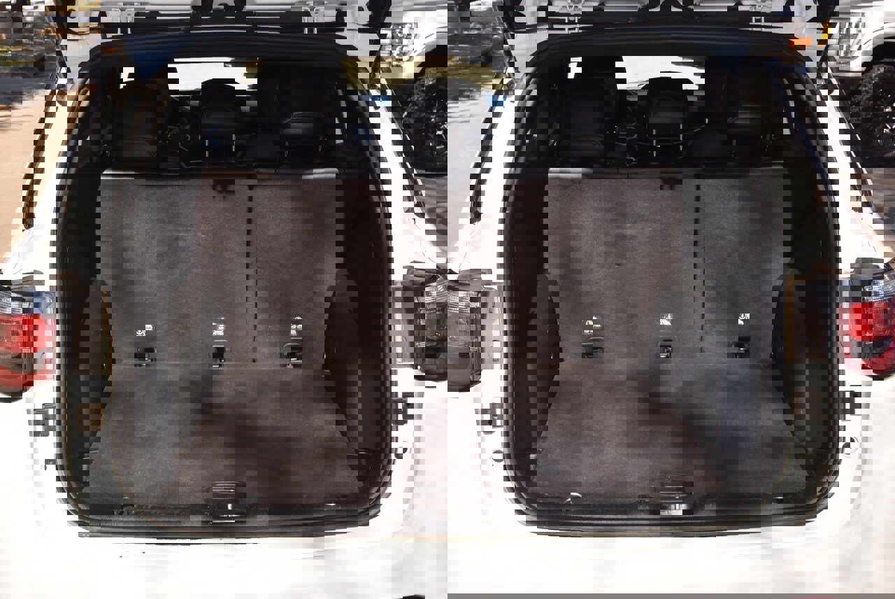 Used 2024 Jeep Compass Latitude w/ Altitude Special Edition image 34