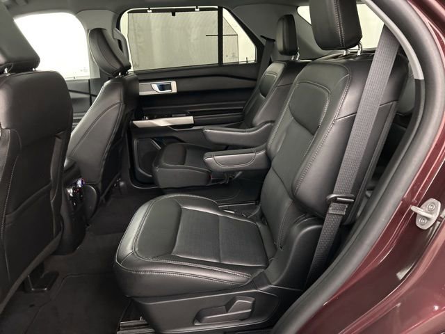 Used 2022 Ford Explorer Limited image 24