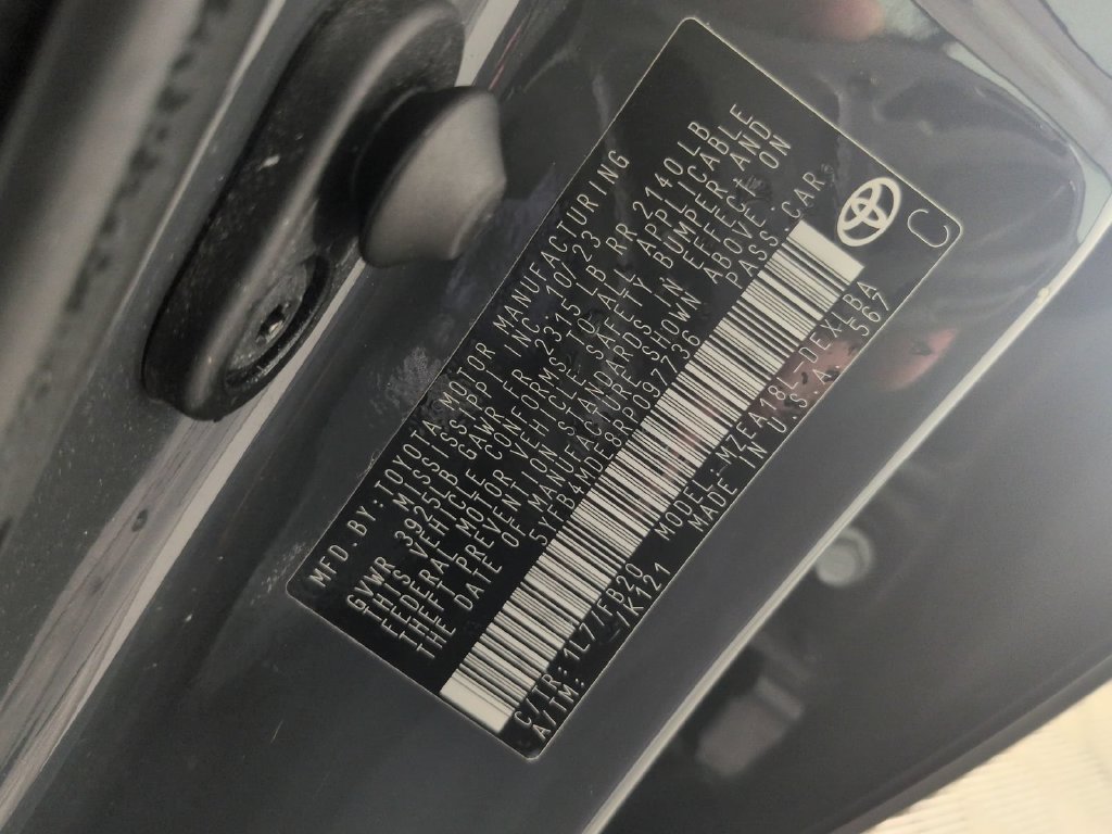 Used 2024 Toyota Corolla LE FWD image 47