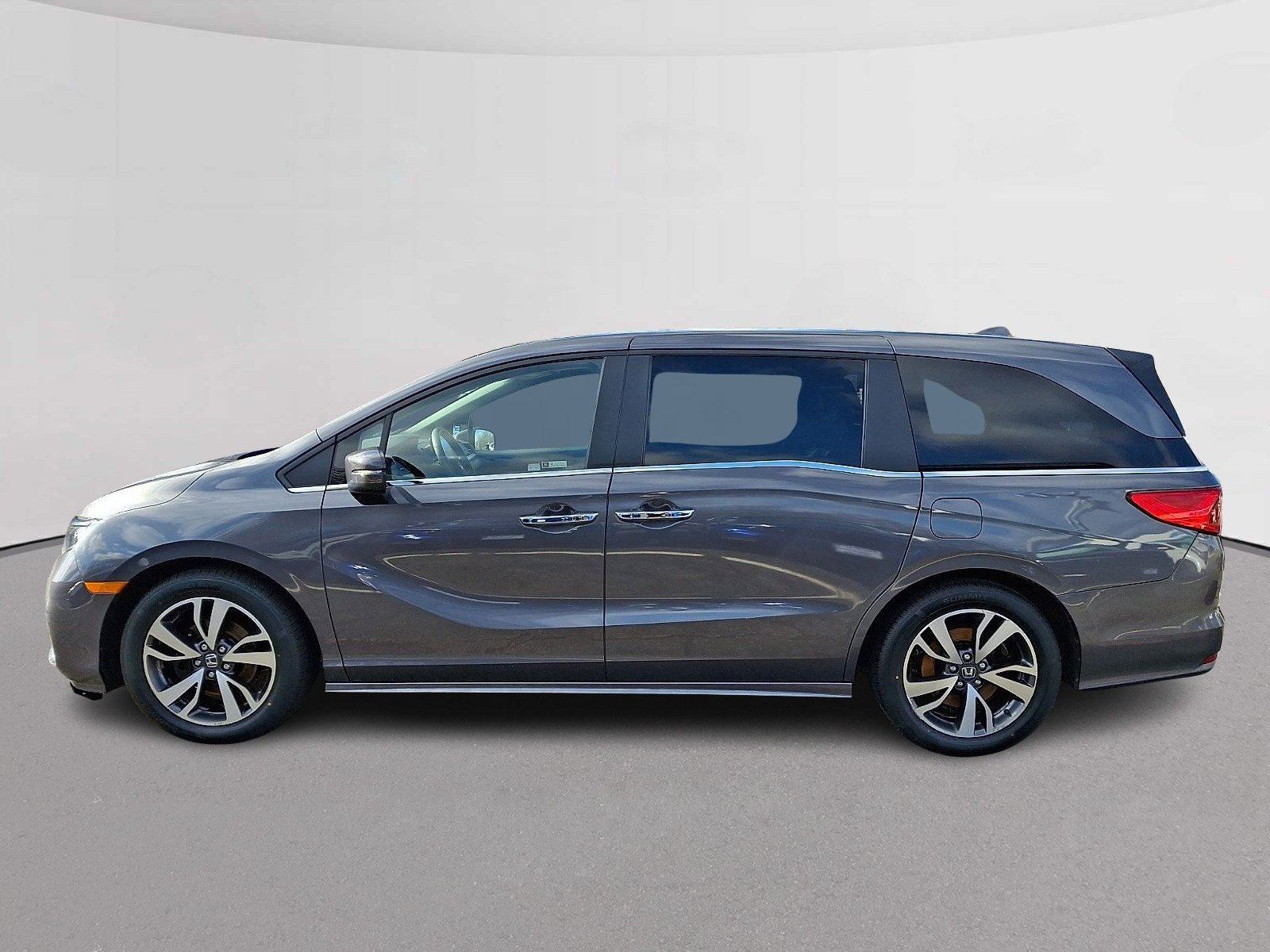 Certified 2022 Honda Odyssey Touring image 6