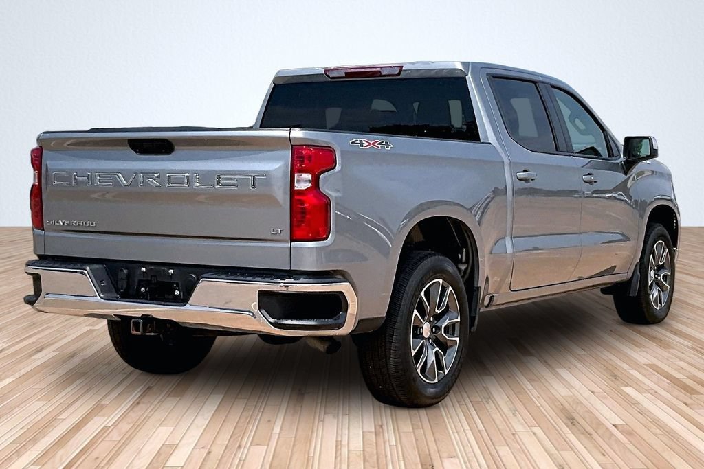 Used 2024 Chevrolet Silverado 1500 LT AWD/4WD image 2