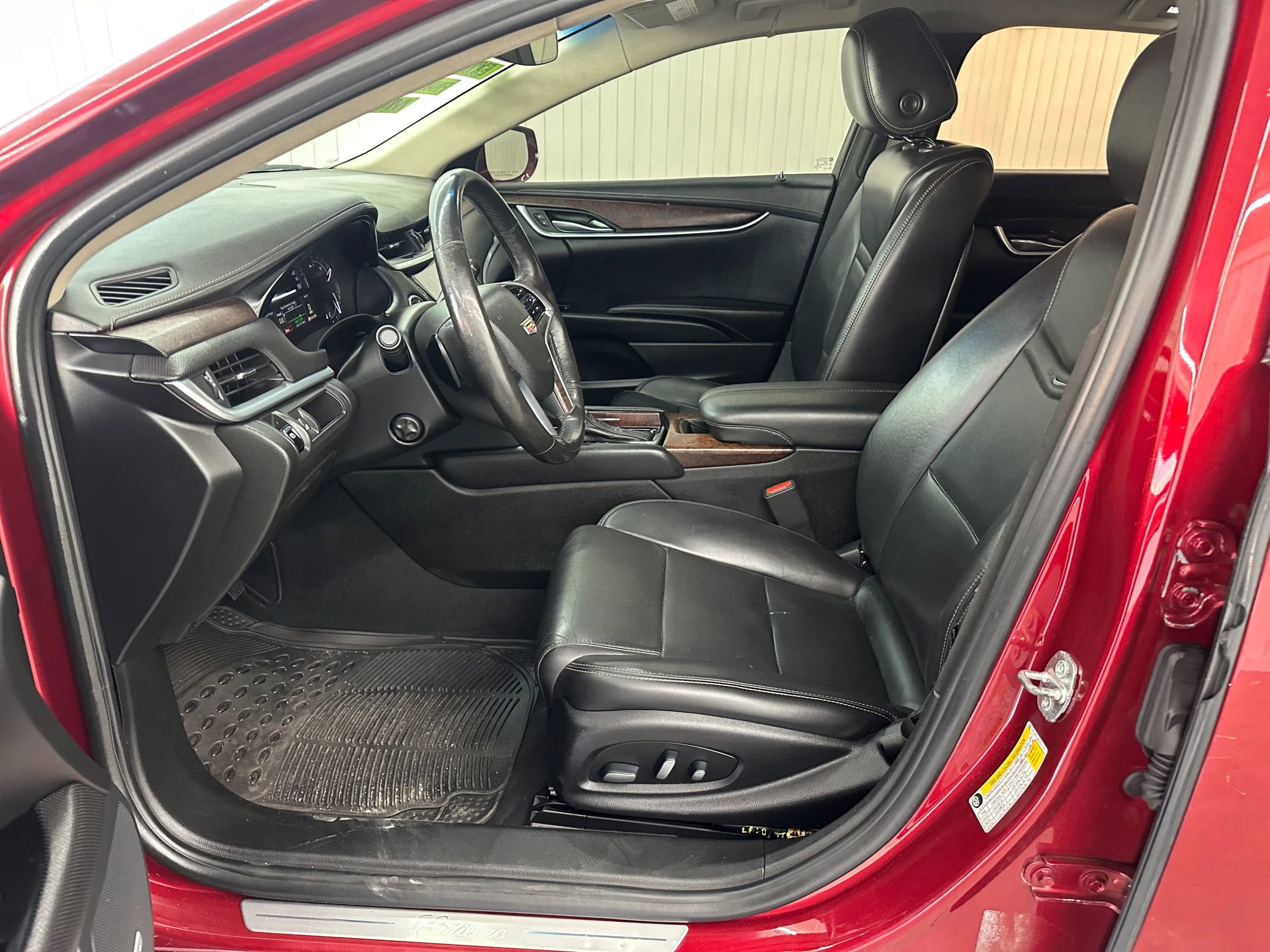 Used 2019 Cadillac XTS Luxury image 10