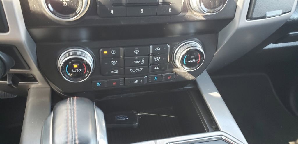 Used 2020 Ford F150 Platinum w/ Equipment Group 701A Luxury AWD/4WD image 17
