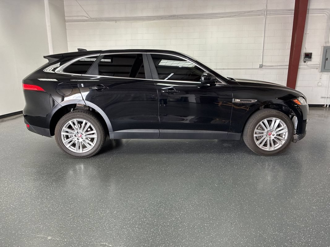 Used 2020 Jaguar F-PACE Prestige AWD/4WD image 3