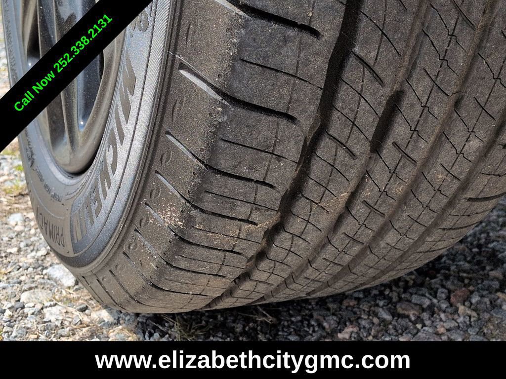 Used 2022 Cadillac XT5 Premium Luxury image 13