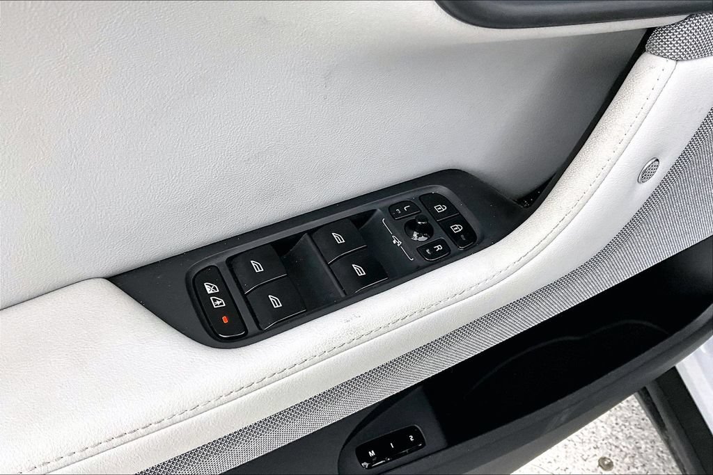 Used 2023 Polestar Polestar 2 w/ Pilot Pack AWD/4WD image 32