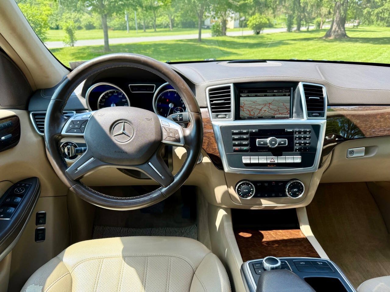 Used 2013 Mercedes-Benz GL 450 4MATIC w/ Premium 1 Pkg image 11