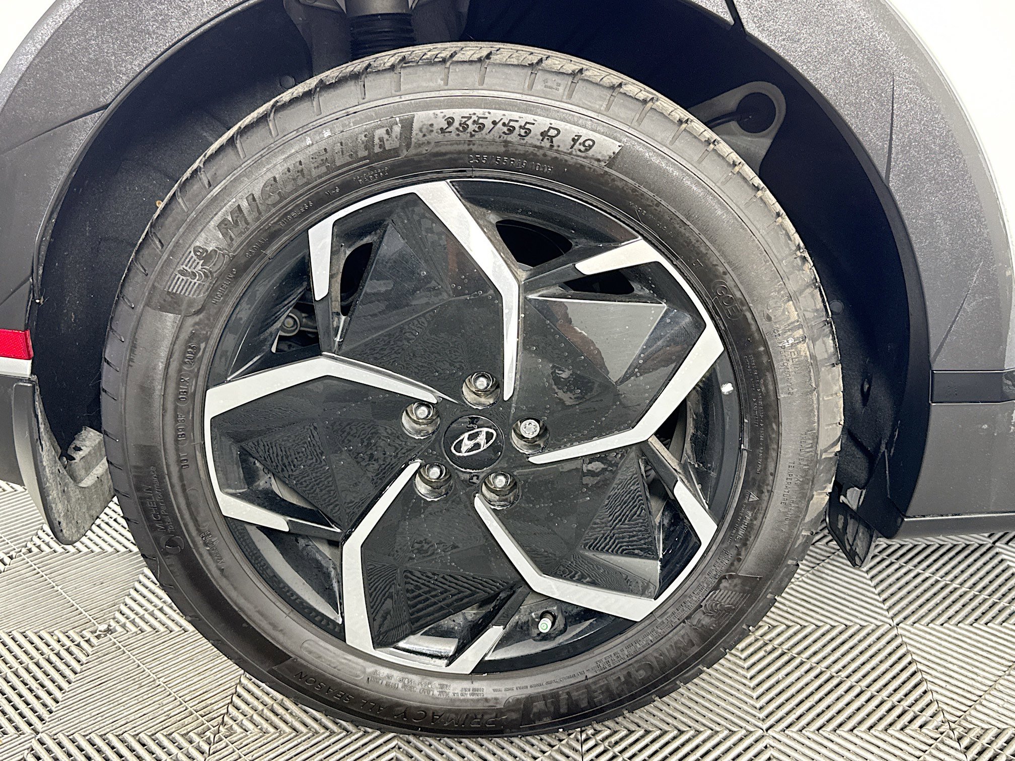 Used 2024 Hyundai Ioniq 5 SEL image 31