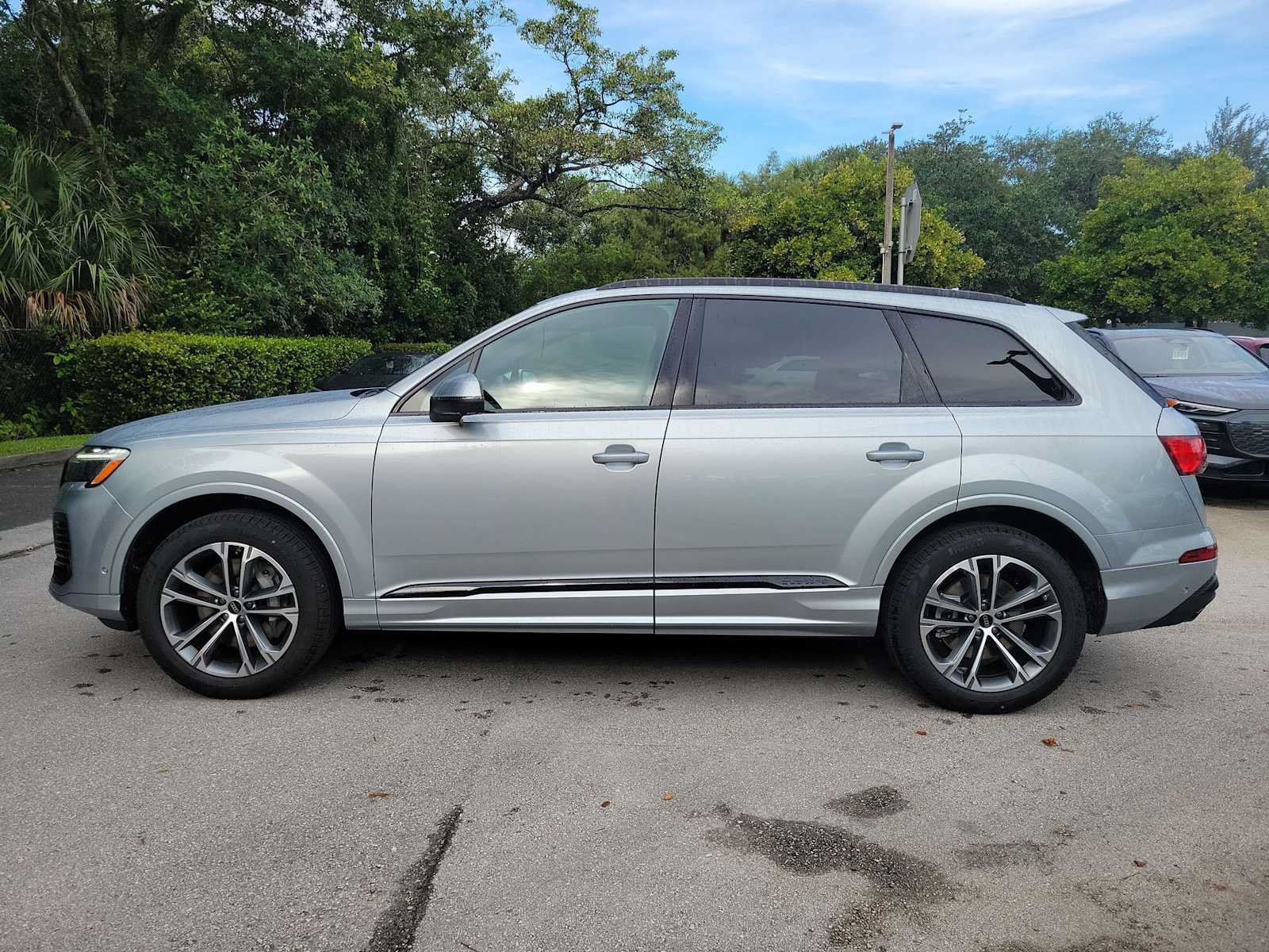 New 2026 Audi Q7 2.0T Premium AWD/4WD image 11