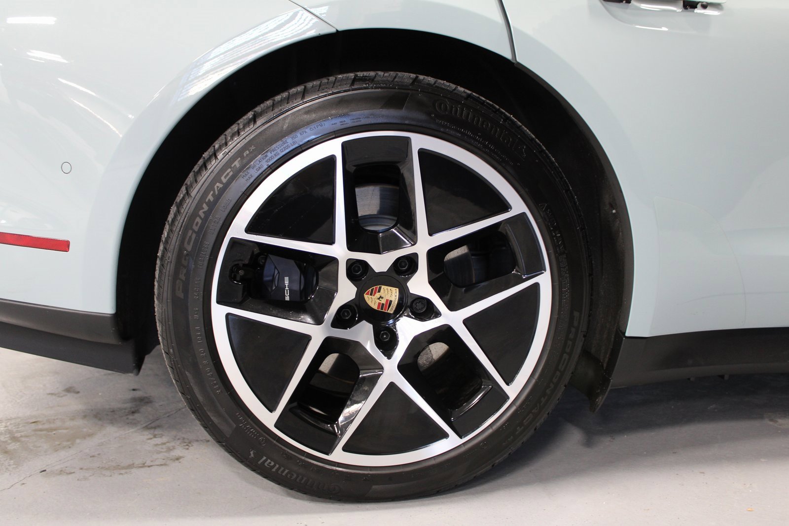 Certified 2025 Porsche Taycan image 20