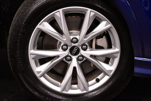 Used 2025 Audi Q3 2.0T Premium image 10