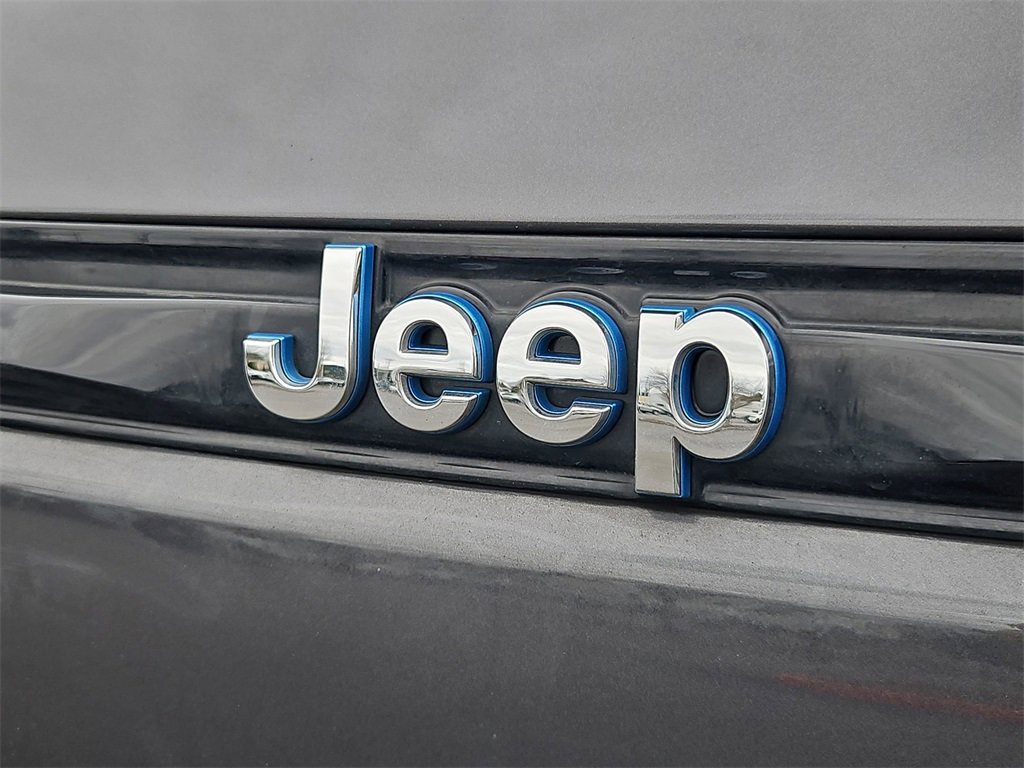 Used 2023 Jeep Grand Cherokee Overland image 25