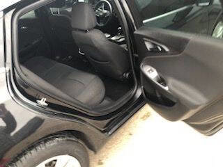 Used 2016 Chevrolet Malibu LT image 9