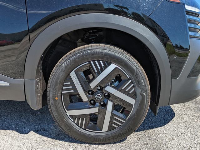 New 2026 Nissan Kicks SV FWD image 11