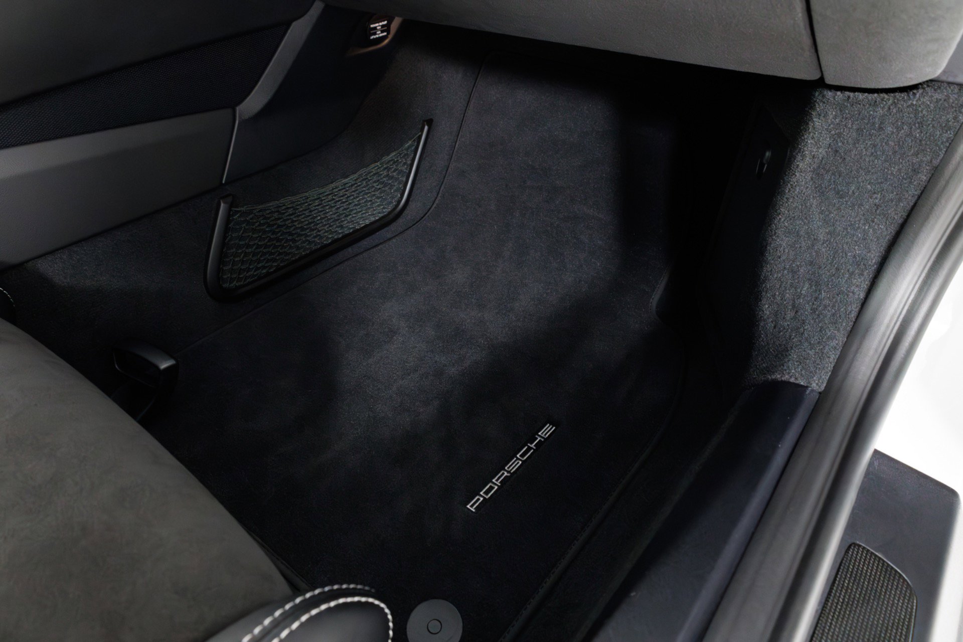 Used 2016 Porsche 911 GT3 RS image 41