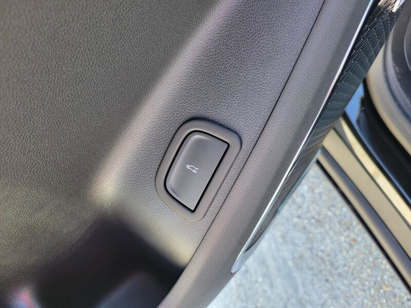 New 2026 GMC Acadia Elevation w/ Black Edition image 15