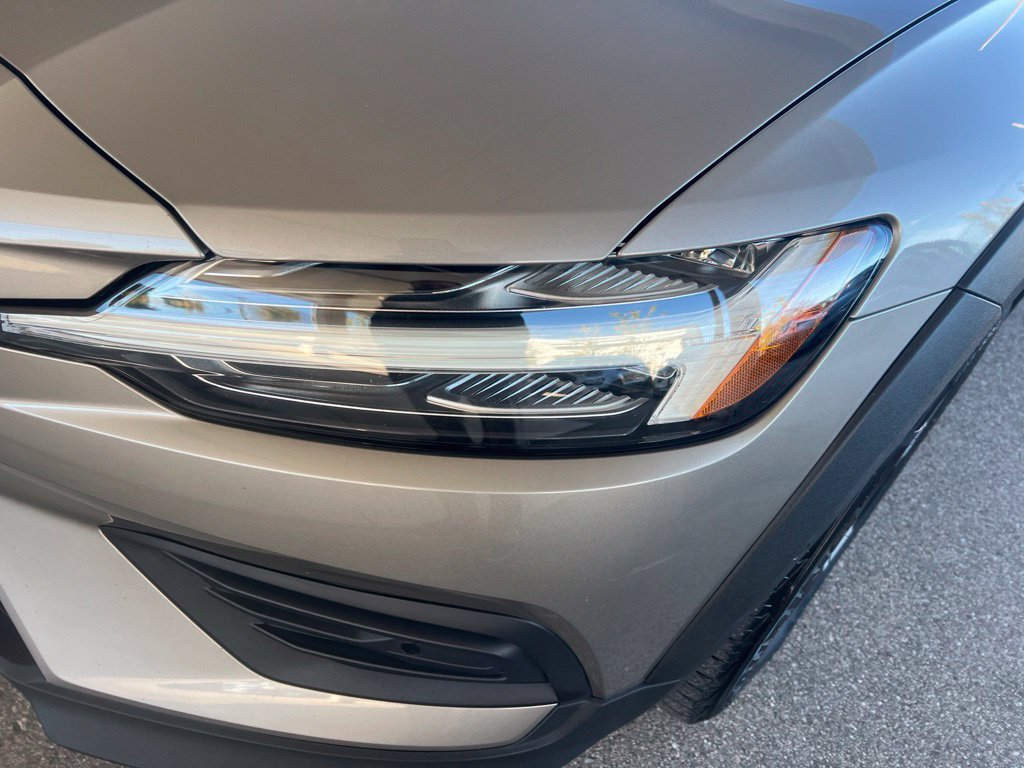Used 2020 Volvo V60 T5 Cross Country w/ Protection Package AWD/4WD image 28