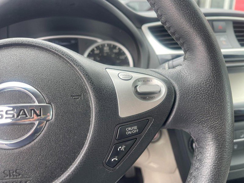 Used 2017 Nissan Sentra SV w/ Driver's Assist Package image 19