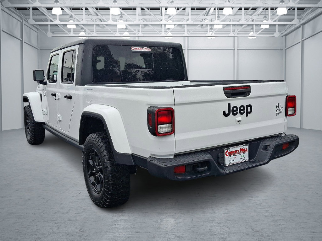 Certified 2022 Jeep Gladiator Willys image 3