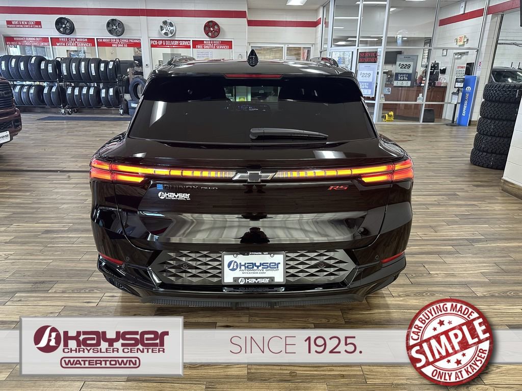 Used 2024 Chevrolet Equinox EV RS image 4