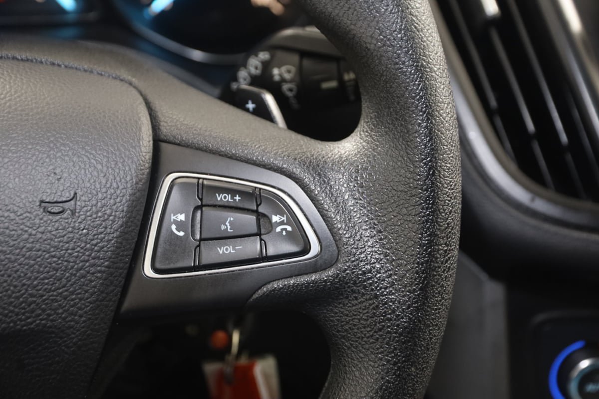 Used 2017 Ford Escape SE AWD/4WD image 25
