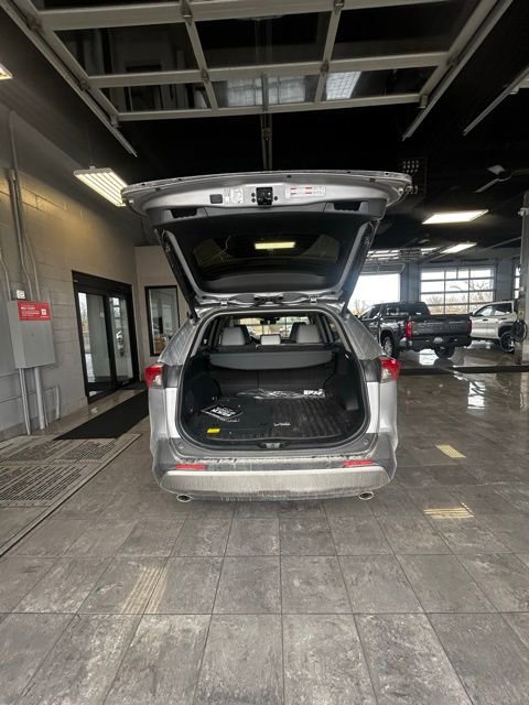 Used 2025 Toyota RAV4 Limited w/ Advanced Technology Package image 11