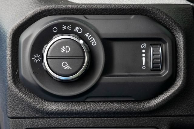 Used 2024 Jeep Gladiator Sport w/ Dual Top Group AWD/4WD image 35