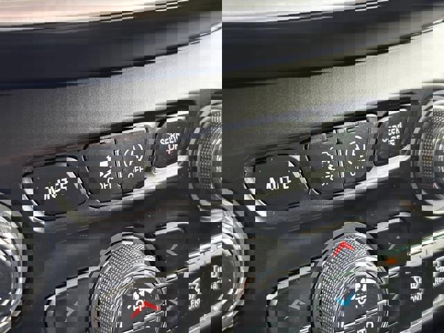 Used 2020 Jeep Cherokee Limited image 22