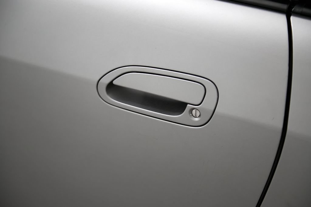 Used 2000 Honda S2000 image 11
