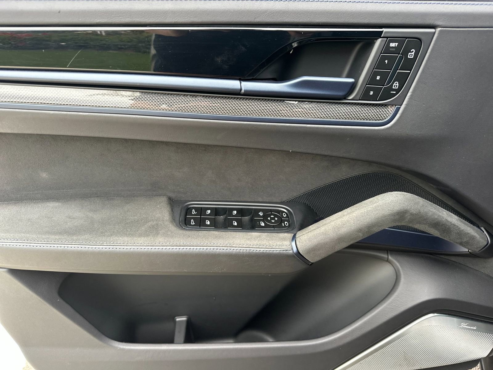 Used 2024 Porsche Cayenne Turbo GT image 11