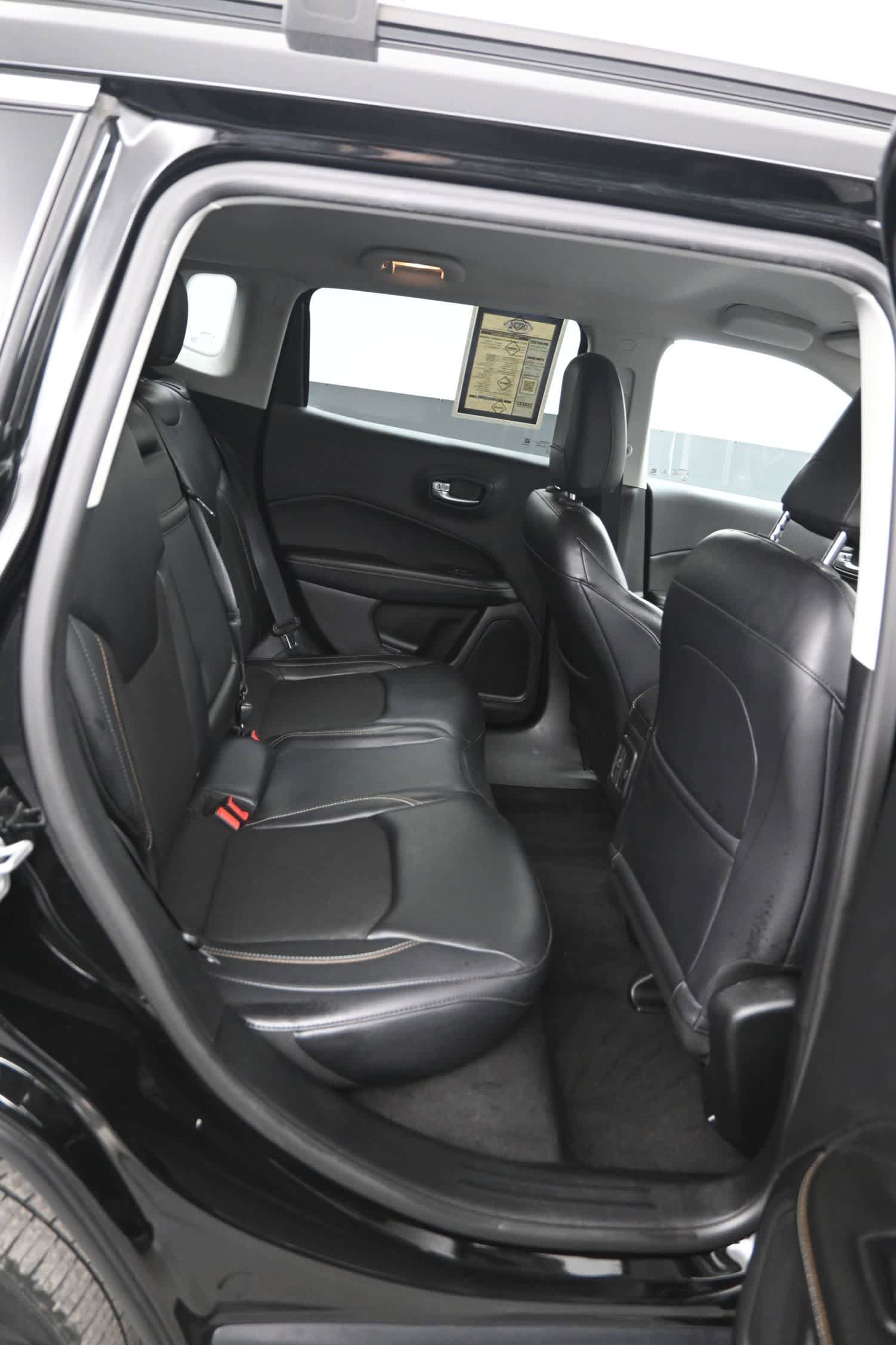 Used 2017 Jeep Compass Latitude w/ Popular Equipment Group image 12