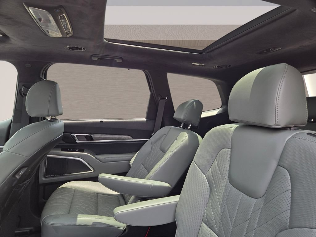 Used 2024 Kia Telluride SX Prestige X-Pro AWD/4WD image 16