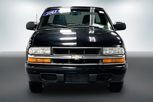 Used 2002 Chevrolet S10 Pickup LS w/ LS Preferred Equipment Group RWD image 2