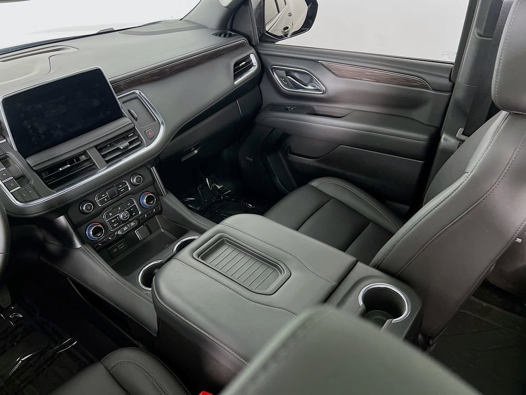 Used 2024 Chevrolet Suburban LT w/ LT Signature Package image 23