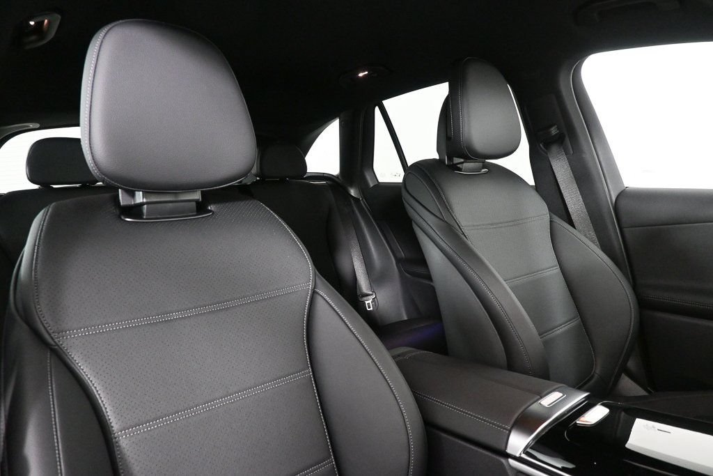 New 2025 Mercedes-Benz GLC 300 4MATIC image 18
