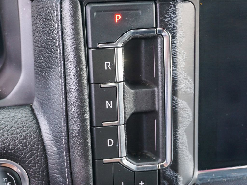 Used 2023 GMC Yukon XL Denali AWD/4WD image 22