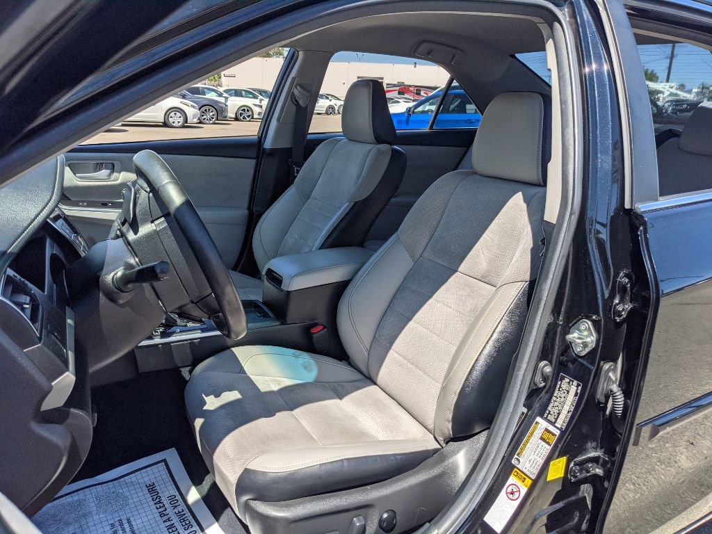 Used 2017 Toyota Camry XSE w/ Protection Package (Q2) FWD image 7