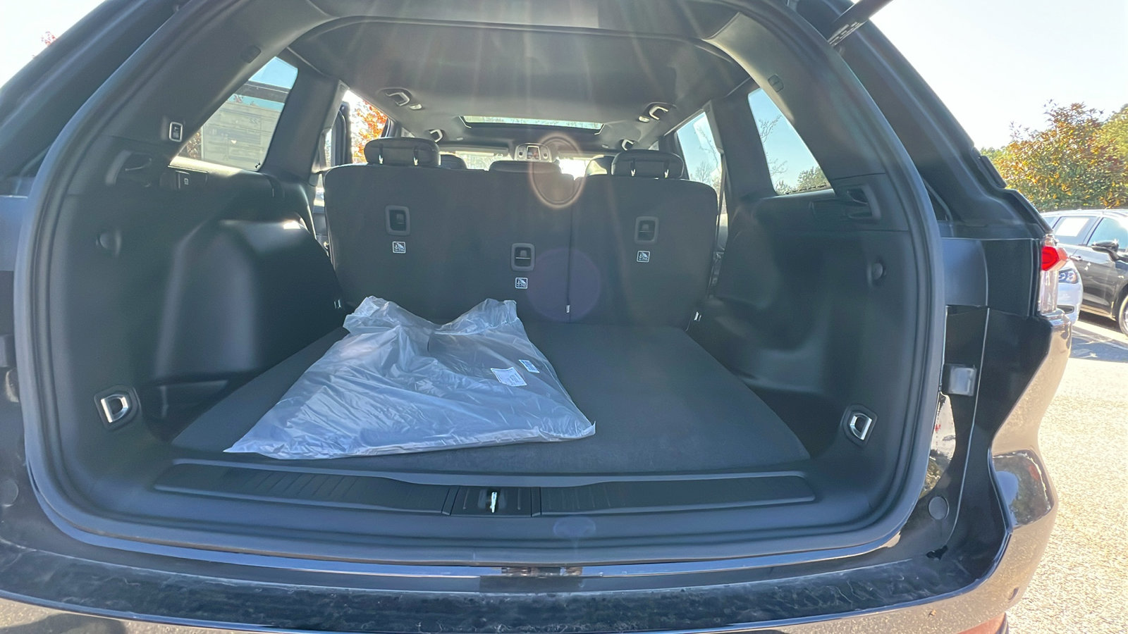 New 2025 Jeep Grand Cherokee Altitude image 13