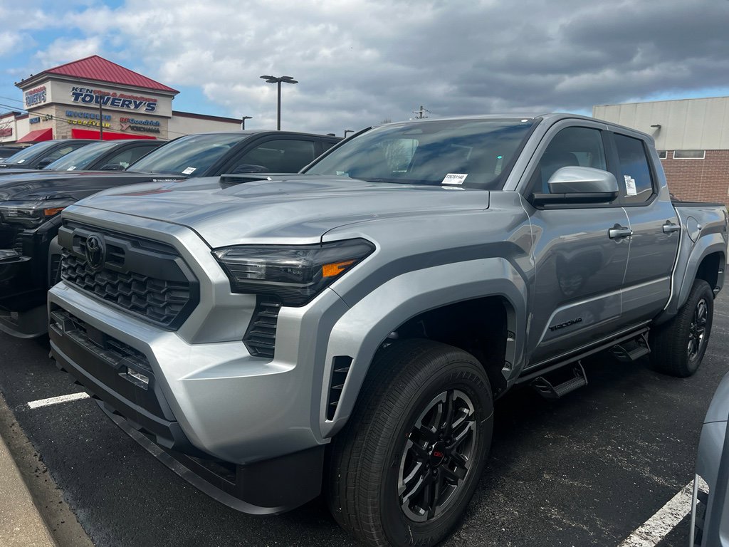 New 2026 Toyota Tacoma TRD Sport image 3